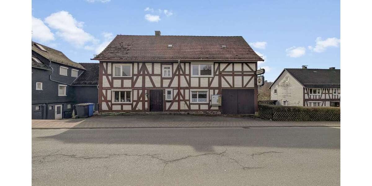 Einfamilienhaus Hatzfeld (Eder) - 6 Zimmer, 155 m&sup2;, 46.725&euro; | Angebot:25985345