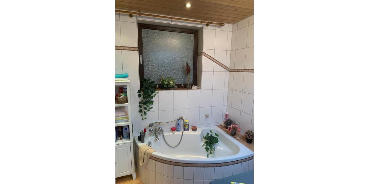 Mehrfamilienhaus, Wohnhaus Gilserberg - 8 Zimmer, 230 m&sup2;, 185.000&euro; | Angebot:26024103