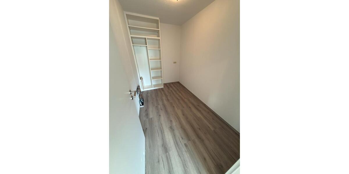 Etagenwohnung Rauschenberg - 3 Zimmer, 107 m&sup2;, 980&euro; | Angebot:25237740