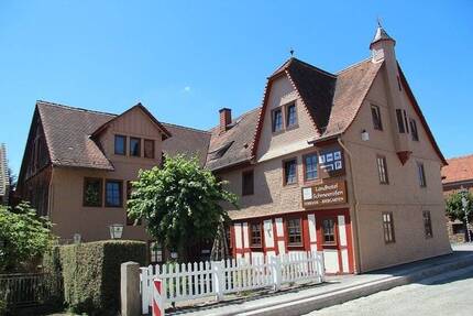 Haus Kirtorf - 7 Zimmer, 1 m&sup2;, 649.000&euro; | Angebot:25835433