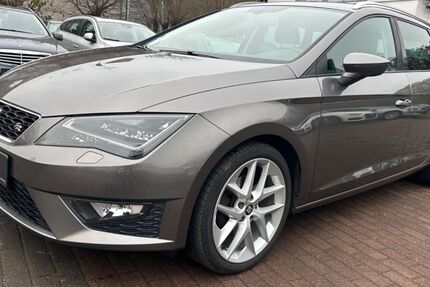 Seat Leon 124.000 km 13.490 &euro; Wettenberg 35435