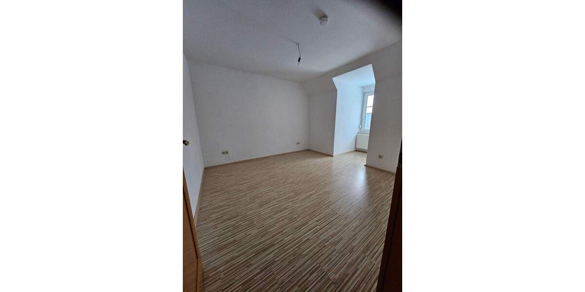 Etagenwohnung Neustadt - 3 Zimmer, 87 m&sup2;, 165.000&euro; | Angebot:25770022