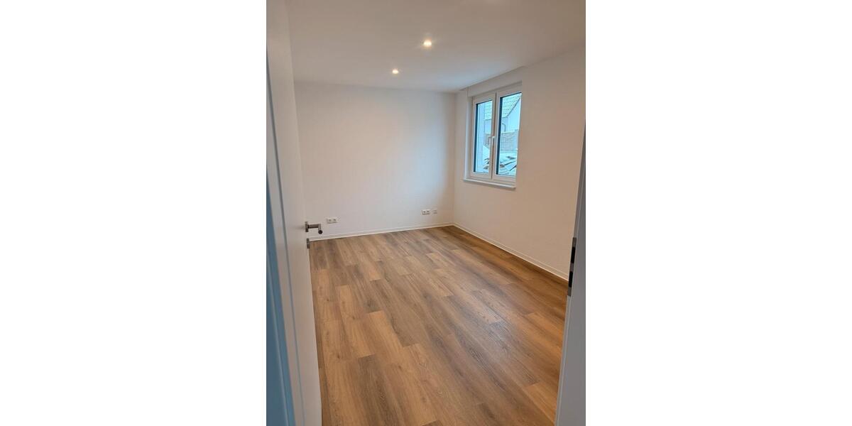 Etagenwohnung Fronhausen - 3 Zimmer, 65 m&sup2;, 1.100&euro; | Angebot:24454692