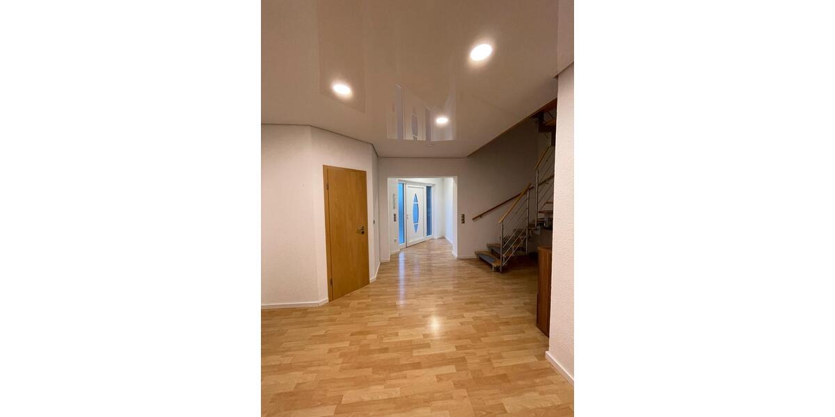 Bungalow Frankenberg (Eder) - 5 Zimmer, 200 m&sup2;, 450.000&euro; | Angebot:25872903