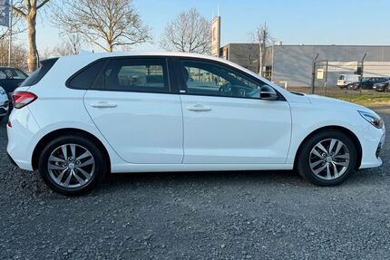 Hyundai i30 30.000 km 14.500 &euro; Lollar 35457