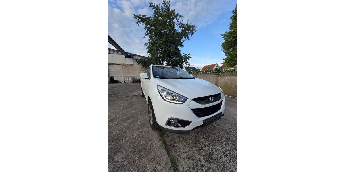 Hyundai ix35 168.000 km 5.900 &euro; Kirchhain 35274