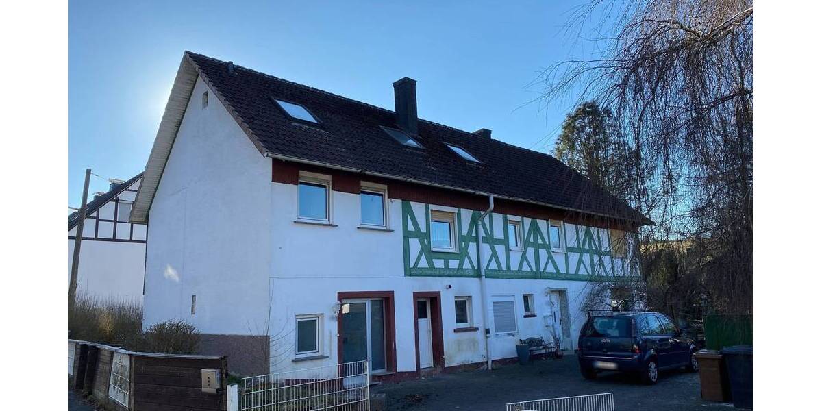 Mehrfamilienhaus, Wohnhaus Bad Laasphe Banfe - 7 Zimmer, 300 m&sup2;, 159.000&euro; | Angebot:25667527