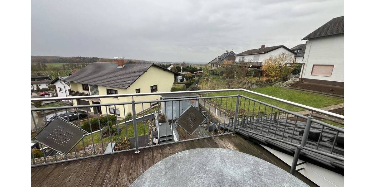Etagenwohnung Reiskirchen Hattenrod - 7 Zimmer, 250 m&sup2;, 670.000&euro; | Angebot:26794222