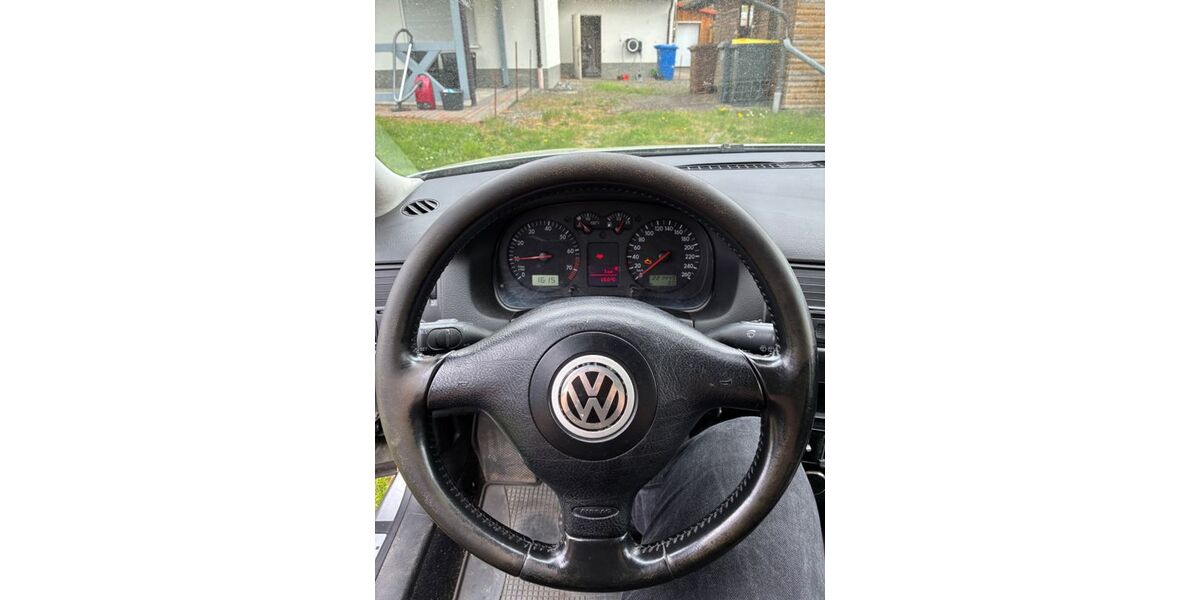 VW Golf 221.450 km 1.888 &euro; Dodenau 35088