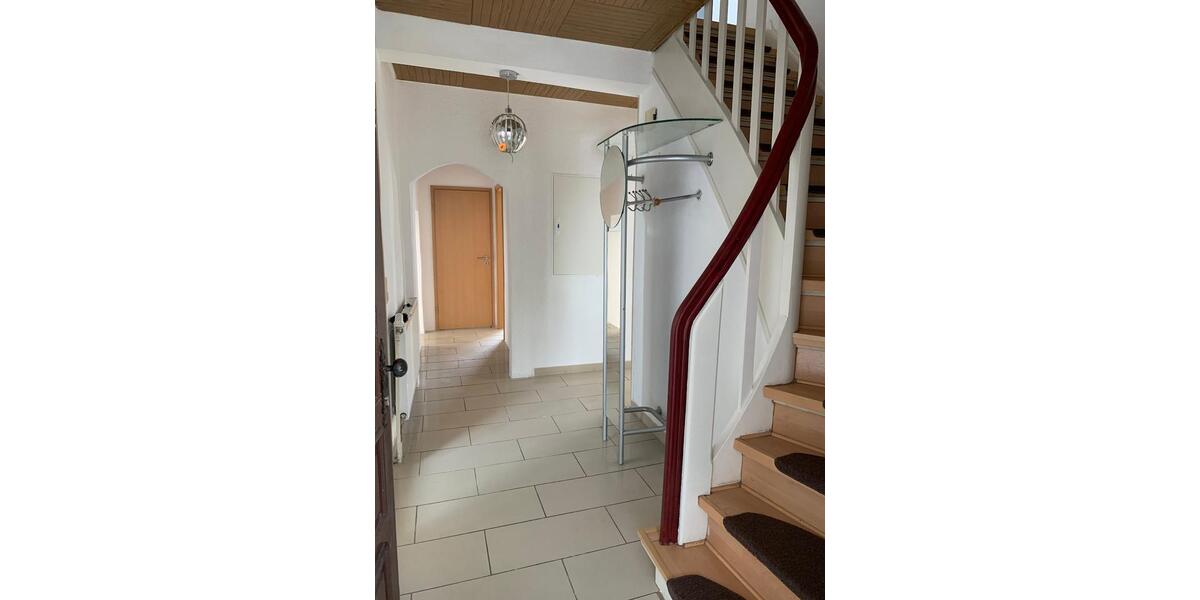 Einfamilienhaus Breidenbach - 4 Zimmer, 160 m&sup2;, 950&euro; | Angebot:25581567