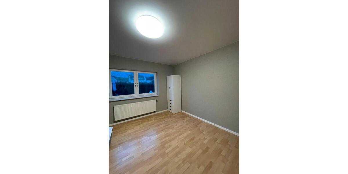 Bungalow Frankenberg (Eder) - 5 Zimmer, 200 m&sup2;, 450.000&euro; | Angebot:25872903