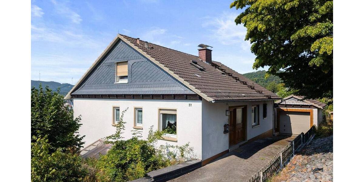Einfamilienhaus Bad Laasphe - 6 Zimmer, 183 m&sup2;, 289.000&euro; | Angebot:25775252
