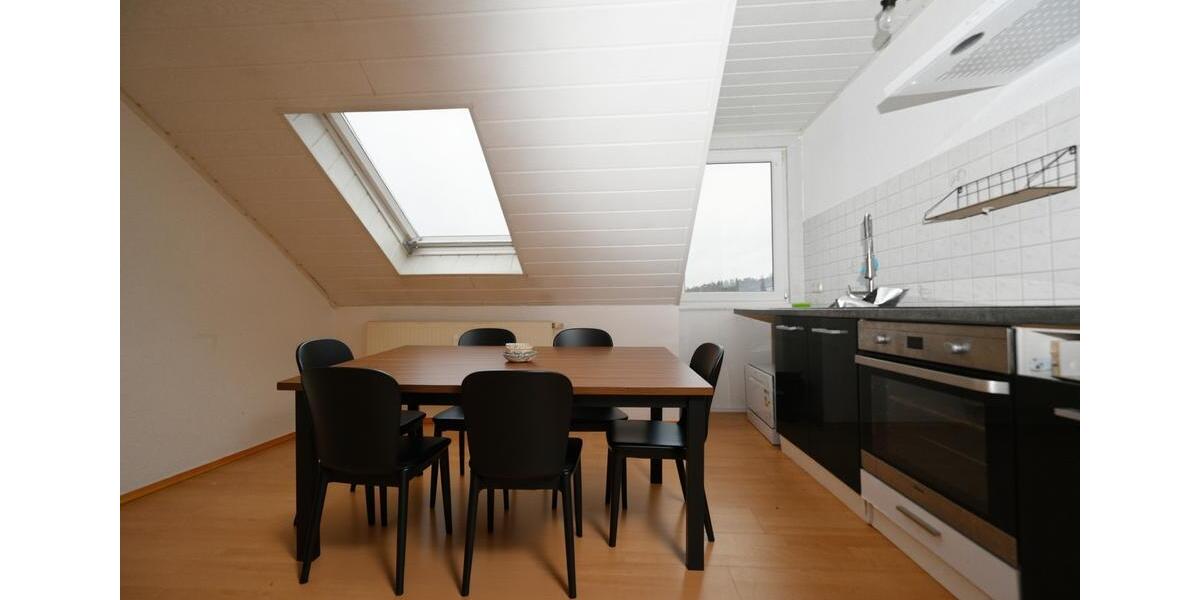 Dachgeschoßwohnung Biedenkopf - 3 Zimmer, 71 m&sup2;, 650&euro; | Angebot:24272281