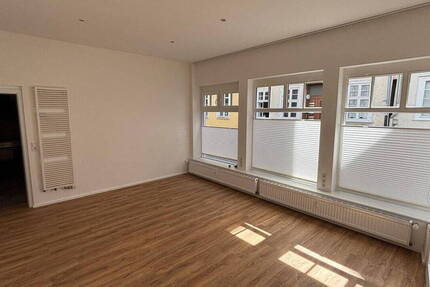 Wohnung Marburg - 2 Zimmer, 67 m&sup2;, 1.100&euro; | Angebot:26290120