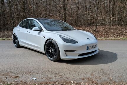 Tesla Model 3 59.000 km 27.900 &euro; Biebertal 35444