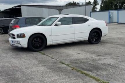 Dodge Charger 130.000 km 18.500 &euro; Biedenkopf 35216