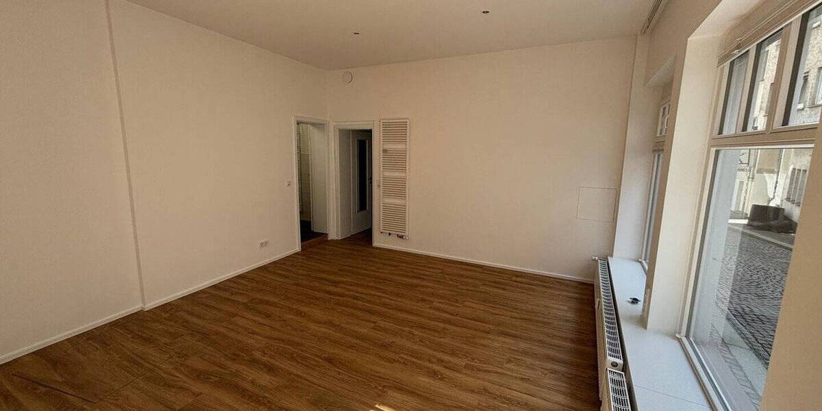 Etagenwohnung Marburg - 2 Zimmer, 67 m&sup2;, 1.100&euro; | Angebot:26290120