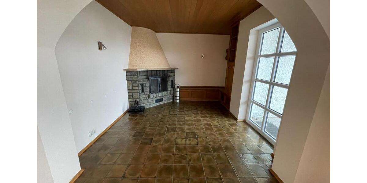 Einfamilienhaus Ebsdorfergrund - 6 Zimmer, 150 m&sup2;, 460.000&euro; | Angebot:25929897