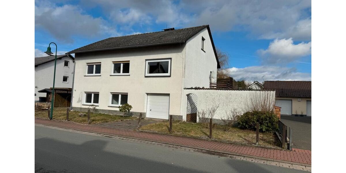 Einfamilienhaus Allendorf (Eder) - 5 Zimmer, 150 m&sup2;, 310.000&euro; | Angebot:25906358