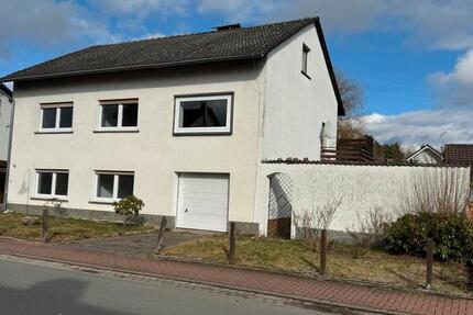 Haus Allendorf (Eder) - 5 Zimmer, 150 m&sup2;, 310.000&euro; | Angebot:25906358