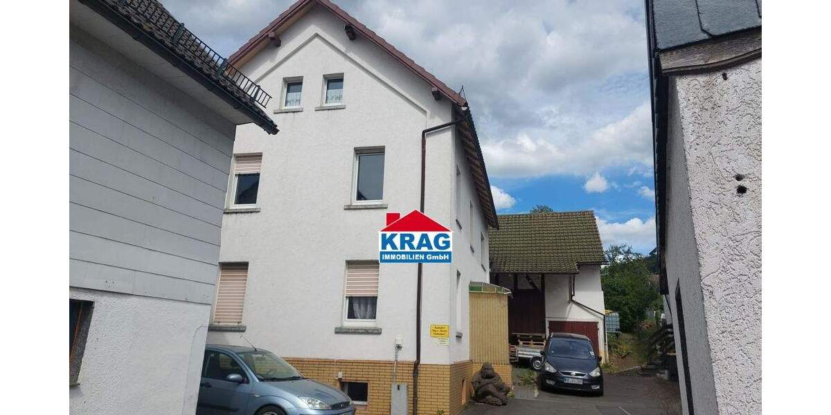 Einfamilienhaus Breidenbach - 7 Zimmer, 220 m&sup2;, 99.000&euro; | Angebot:25780902