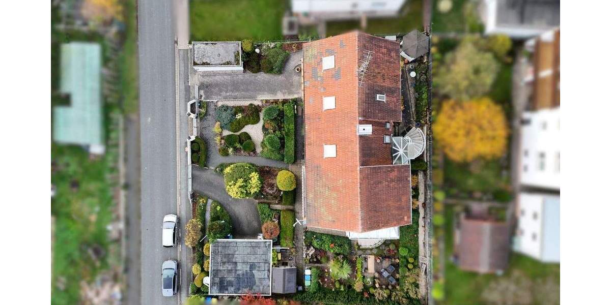 Mehrfamilienhaus, Wohnhaus Gladenbach / Mornshausen Mornshausen - 8 Zimmer, 280 m&sup2;, 299.000&euro; | Angebot:25736624