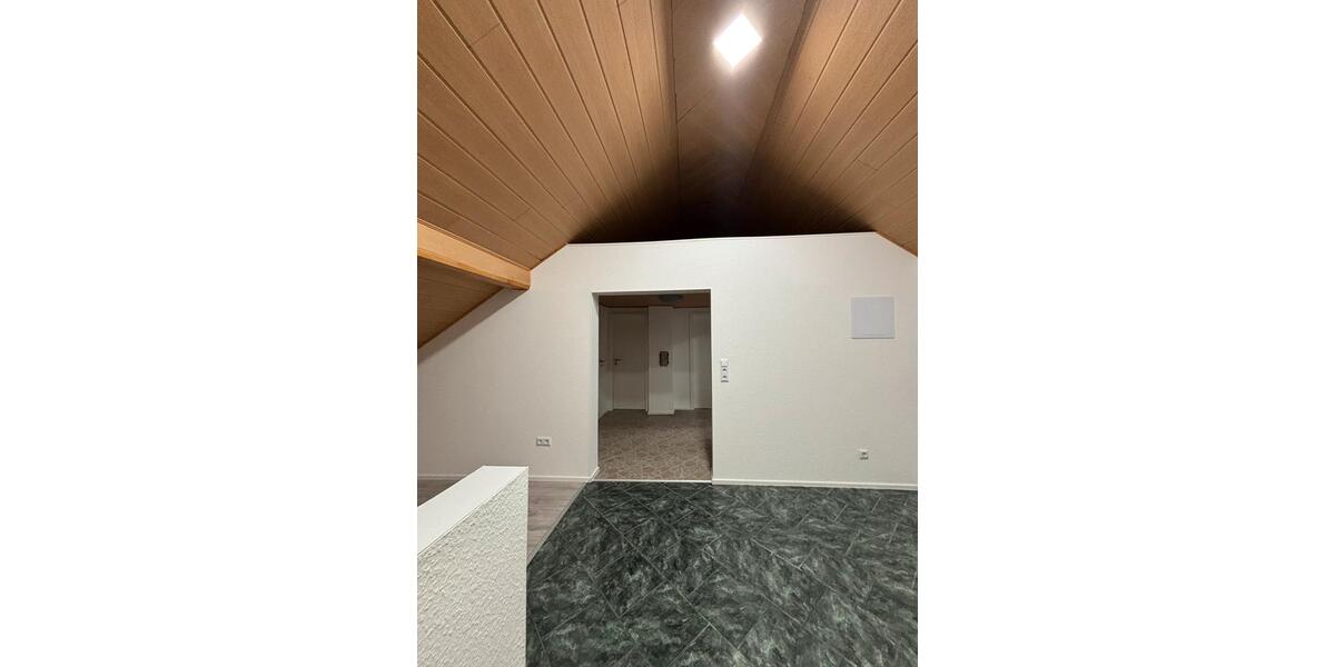 Dachgeschoßwohnung Frankenberg (Eder) - 3 Zimmer, 600&euro; | Angebot:23501256