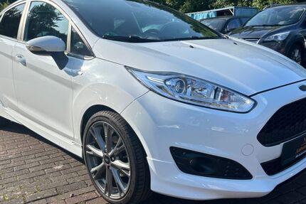 Ford Fiesta 83.500 km 8.900 &euro; Biebertal 35444