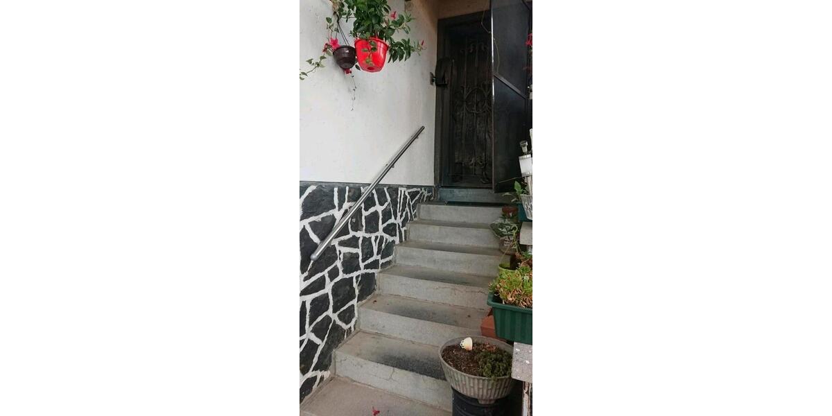 Einfamilienhaus Ebsdorfergrund - 9 Zimmer, 300 m&sup2;, 300.000&euro; | Angebot:27041080