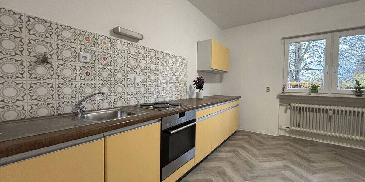 Mehrfamilienhaus, Wohnhaus Münchhausen - 9 Zimmer, 240 m&sup2;, 399.000&euro; | Angebot:25689246