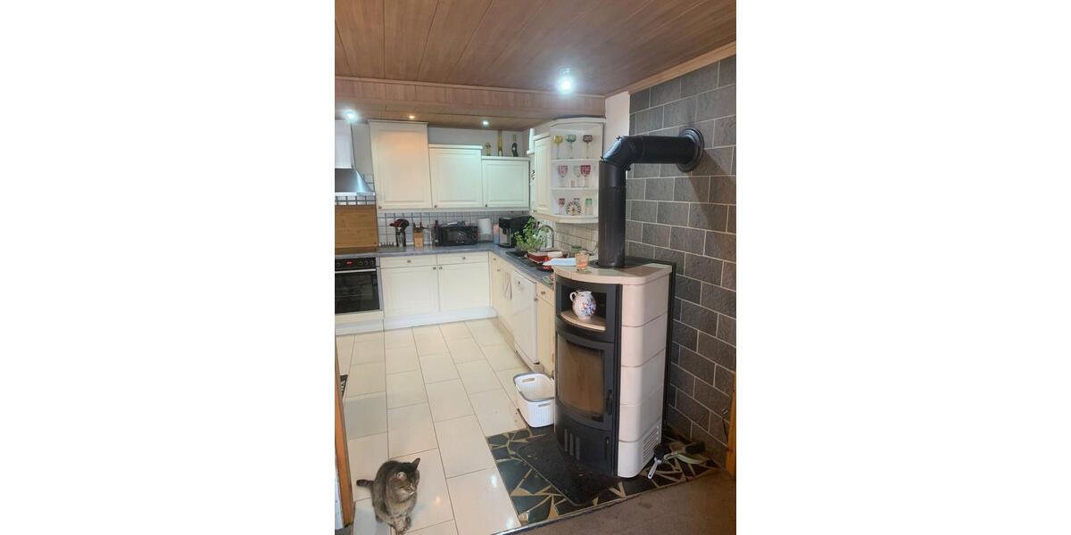 Mehrfamilienhaus, Wohnhaus Gilserberg - 8 Zimmer, 230 m&sup2;, 185.000&euro; | Angebot:26024103