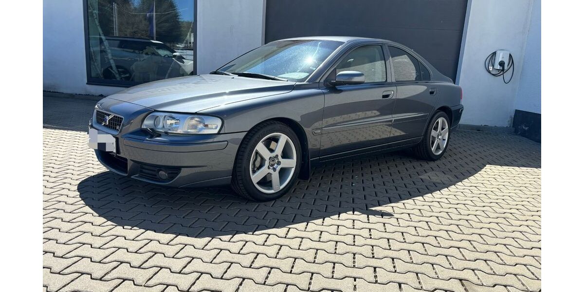 Volvo S60 252.000 km 8.800 &euro; Grünberg 35305