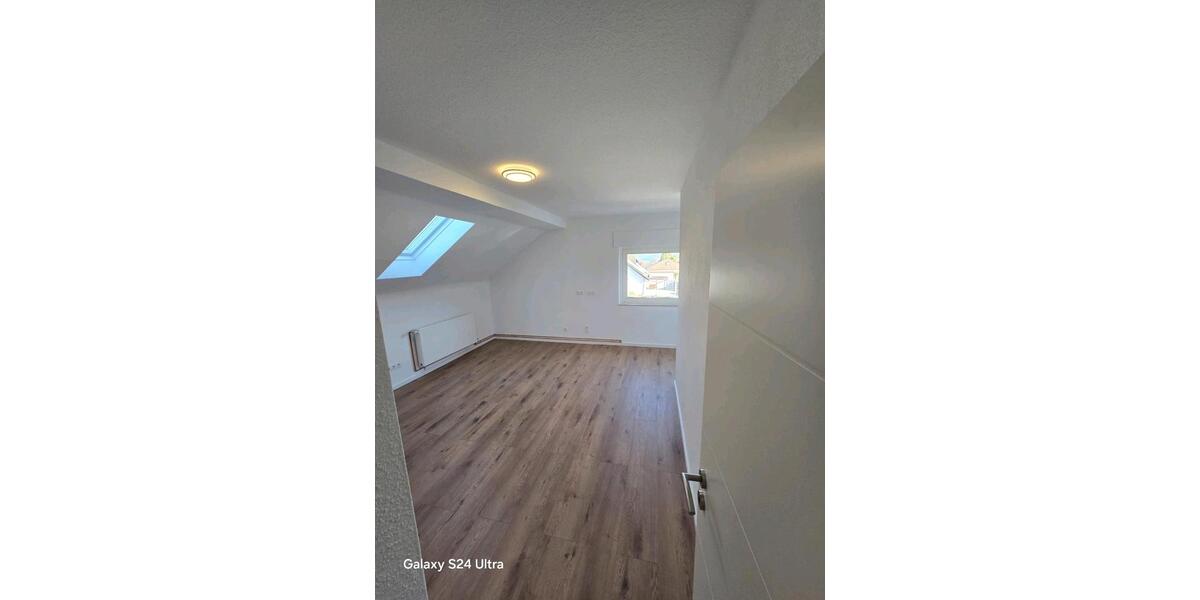 Dachgeschoßwohnung Lahntal - 2 Zimmer, 40 m&sup2;, 139.000&euro; | Angebot:26762547