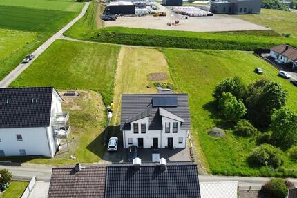 Haus Bad Laasphe - 4.5 Zimmer, 109 m&sup2;, 379.000&euro; | Angebot:27264685