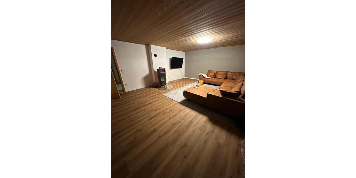 Mehrfamilienhaus, Wohnhaus Grünberg - 9 Zimmer, 200 m&sup2;, 285.000&euro; | Angebot:27091268