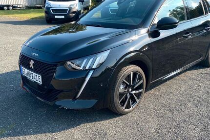 Peugeot 208 19.500 km 29.850 &euro; Giessen 35394