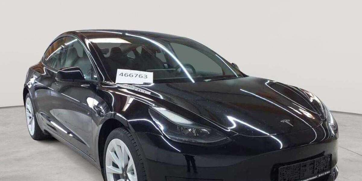 Tesla Model 3 51.197 km 27.290 &euro; Fernwald-Steinbach 35463