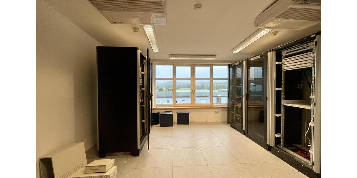 Gewerbeobjekt Frankenberg (Eder) - 2.750&euro; | Angebot:18001884