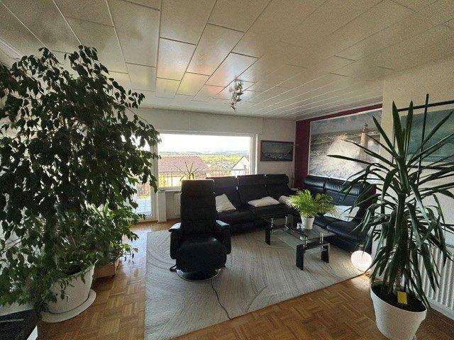 Einfamilienhaus Weimar (Lahn) - 7 Zimmer, 201 m&sup2;, 645.000&euro; | Angebot:27002302