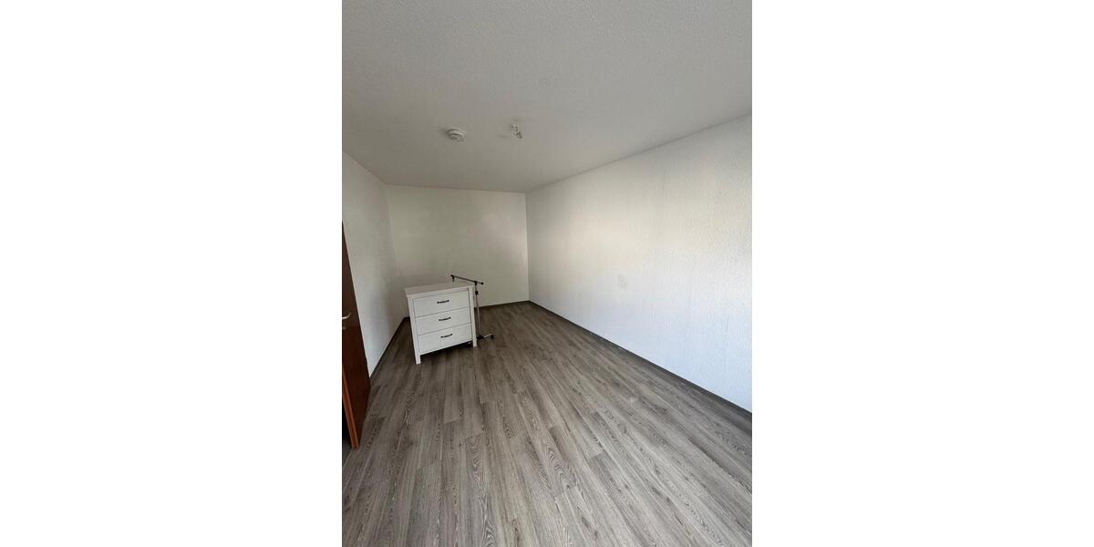 Etagenwohnung Gießen Wieseck - 3 Zimmer, 73 m&sup2;, 800&euro; | Angebot:25991897