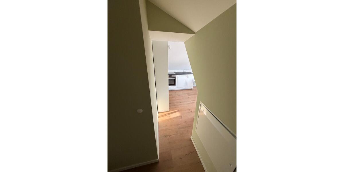 Dachgeschoßwohnung Biebertal - 1 Zimmer, 20 m&sup2;, 420&euro; | Angebot:25905271