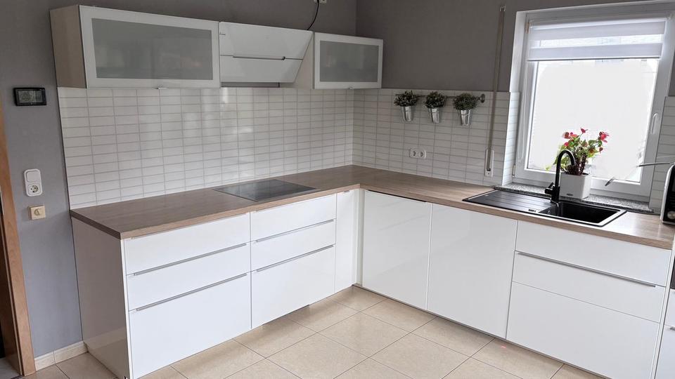 Erdgeschoßwohnung Battenberg (Eder) - 3 Zimmer, 95 m&sup2;, 960&euro; | Angebot:24639533