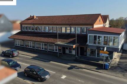 Gewerbeobjekt Kirchhain - 7 Zimmer, 341 m&sup2;, 3.000&euro; | Angebot:26092897