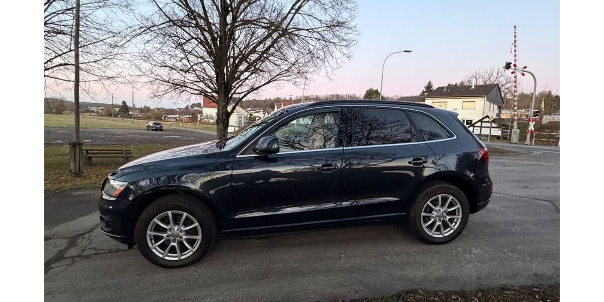 Audi Q5 114.000 km 13.490 &euro; Nieder Gemünden 35329