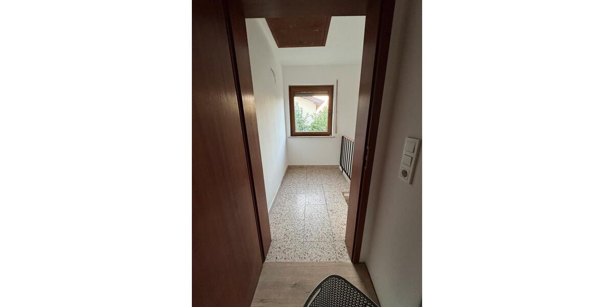 Etagenwohnung Stadtallendorf - 4 Zimmer, 70 m&sup2;, 1.150&euro; | Angebot:25933543