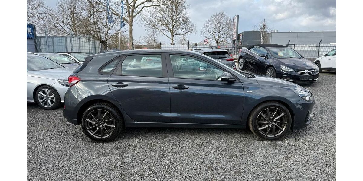 Hyundai i30 78.000 km 16.900 &euro; Lollar 35457