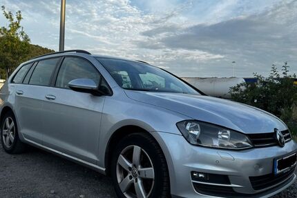 VW Golf 311.000 km 5.300 &euro; Marburg 35039