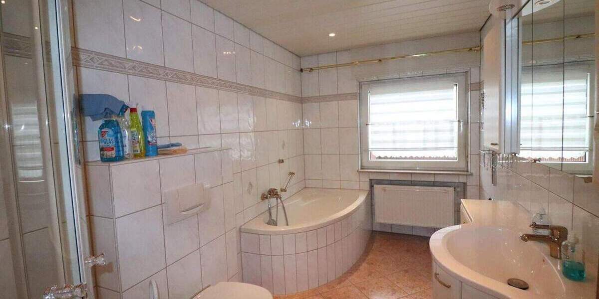 Mehrfamilienhaus, Wohnhaus Wettenberg Wißmar - 9 Zimmer, 235 m&sup2;, 579.000&euro; | Angebot:25682695