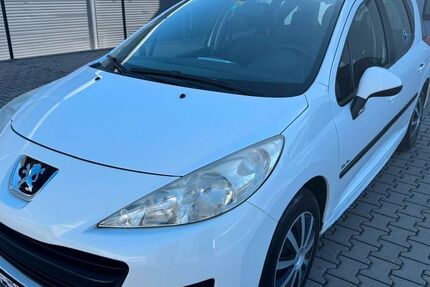 Peugeot 207 153.000 km 2.650 &euro; Rauschenberg 35282