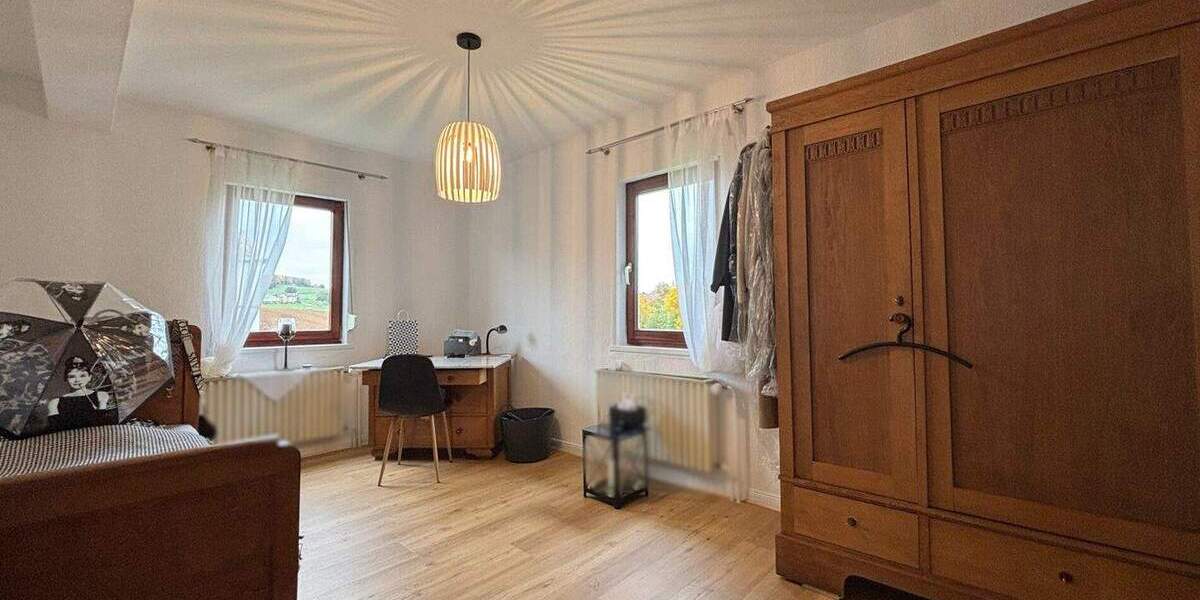 Einfamilienhaus Lahntal / Sterzhausen Sterzhausen - 7 Zimmer, 180 m&sup2;, 439.000&euro; | Angebot:25689226